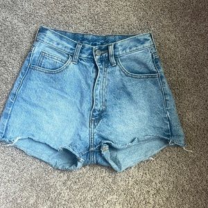 Medium wash jean shorts in size small